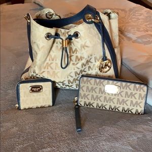Michael Kors Purse & Wallet